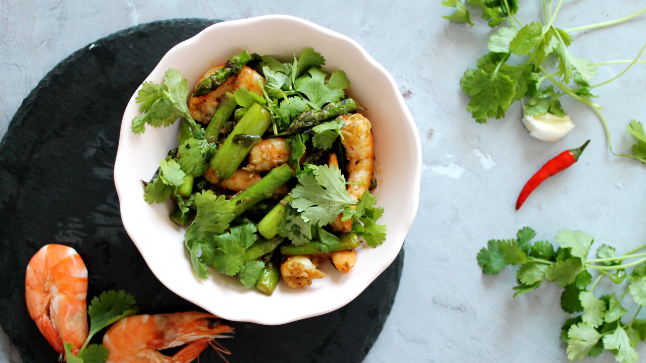 Garnelensalat mit Spargel